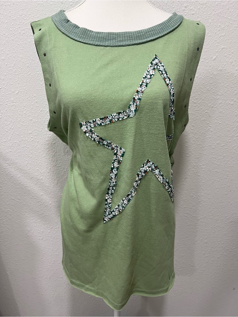 POL Star Vest Tank NWT - Picture 3 of 9